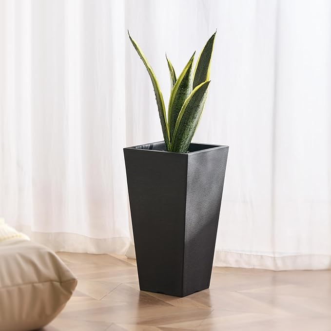 VEVOR Set of 2 Tall Outdoor Planters 22inch, Large Planters for Outdoor Indoor Plants, Black Front Porch Planter Flower Tree Plant Pots with Modern Design and Built-in Drainage