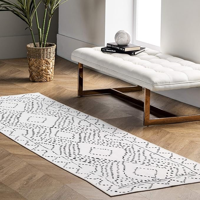 nuLOOM Mila Machine Washable Diamond Trellis Ultra Thin Runner Rug, 2' 6" x 12', White