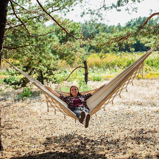 Bellzacasa Double Hammock, Heavy Duty 500 lb Load Capacity Tassels and Fishtail Knitting with Mounting Straps for Outdoor Camping Patio Balcony Beige