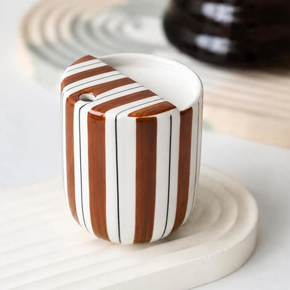 1 Pcs Ceramic Mug with Sip Hole 10 oz Novelty Brown Black Striped Coffee Mug Hand Painted Ceramic Cup Heat Resistant Non Slip Built in One Lid Handcraft Mugs for Coffee Lovers Gift