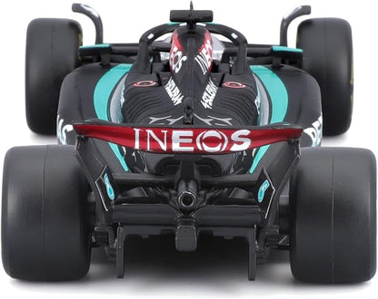 Bburago 1:43 Scale 2024 Formula Race Mercedes W15 Diecast Vehicle with Helmet, Russell #63