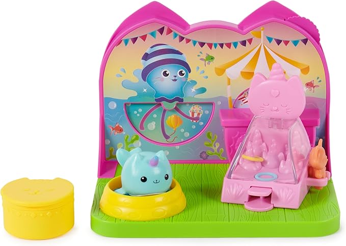 Spin Master Gabby's Dollhouse Kitty Narwhal’s Carnival Room, with Toy Figure, Surprise Toys and Dollhouse Furniture, Kids Toys for Girls & Boys 3+
