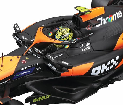 Bburago 1:24 Scale 2024 Formula Race McLaren MCL38 Diecast Vehicle with Helmet, Norris #4