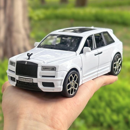 OANMYJJO Collectibles Exquisite Car Model 1:32 Rolls-Royce Cullinan Die Cast Metal Model Cars,Pull Back Toy Cars with Light and Sound,Cars Toys Gifts for Age 3+ Year Old Boys（White）