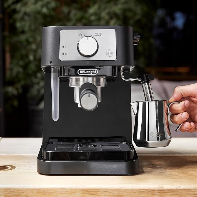 De'Longhi Stilosa Compact Manual Espresso Machine, Manual Milk Frother | #1 Worldwide Espresso Machine Maker, 15 Bar Pump Pressure, Stainless Steel Boiler, Frother, Compact Design
