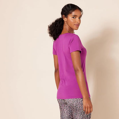 Amazon Essentials Women's Active Quick Dry Tech Stretch Short-Sleeve V-Neck T-Shirt (Available in Plus Size), Pack of 2