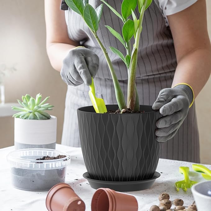 7 inch Plant Pots, 5 Pack Flower Pots with Drainage Holes and Saucers for Indoor Plants, Plastic Planters with Water Ripple for Small Garden House Plants, Nursery Pots for Succulent, Black