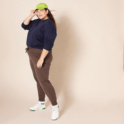 Amazon Essentials Women's Fleece Jogger Sweatpant (Available in Plus Size)
