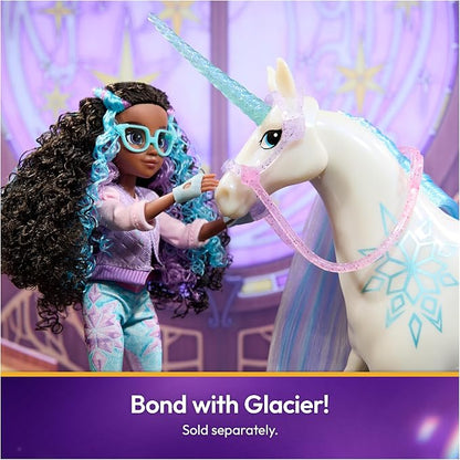 Unicorn Academy, Power of Friendship Layla with Book & 5 Fashion Accessories, 9.5”, Dolls & Unicorn Toys for Girls Ages 4 and up
